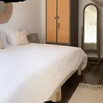 Charmante Maison Renovee Au Calme Avec Jardin Privatif, A 500m Des Plages Et Proche Commerces - Fr-1-306-1082 別荘 *