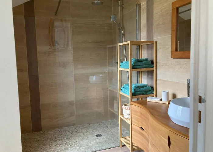 Charmante Maison Renovee Au Calme Avec Jardin Privatif, A 500m Des Plages Et Proche Commerces - Fr-1-306-1082 Dom wakacyjny *