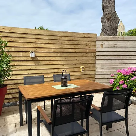 Country house Charmante Maison Renovee Au Calme Avec Jardin Privatif, A 500m Des Plages Et Proche Commerces - Fr-1-306-1082 Batz-sur-Mer
