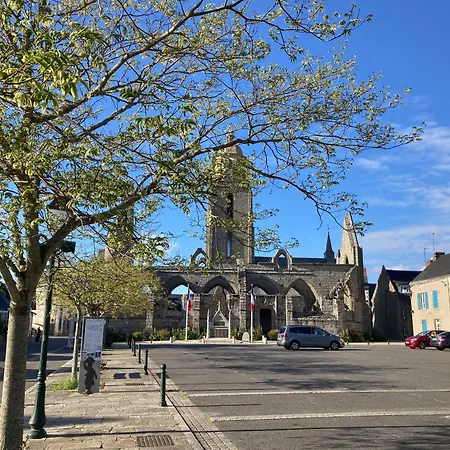 Charmante Maison Renovee Au Calme Avec Jardin Privatif, A 500m Des Plages Et Proche Commerces - Fr-1-306-1082