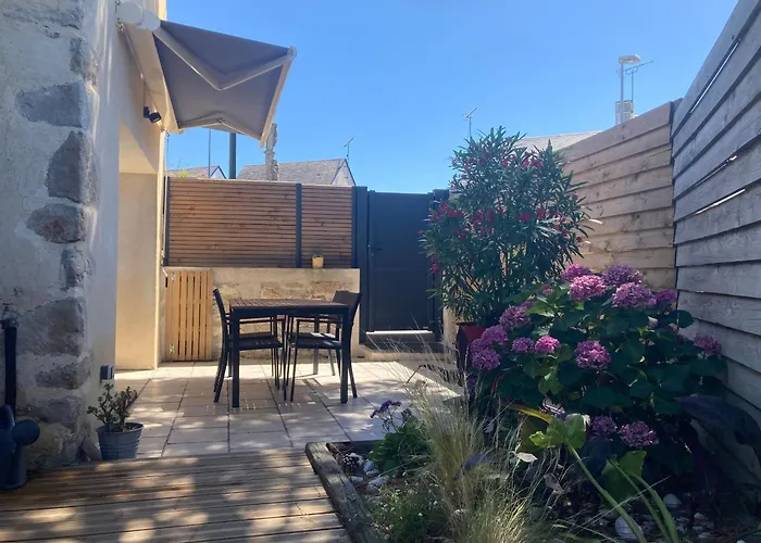 Casa de Férias Charmante Maison Rénovée Au Calme Avec Jardin Privatif, à 500m Des Plages Et Proche Commerces - Fr-1-306-1082 Batz-sur-Mer