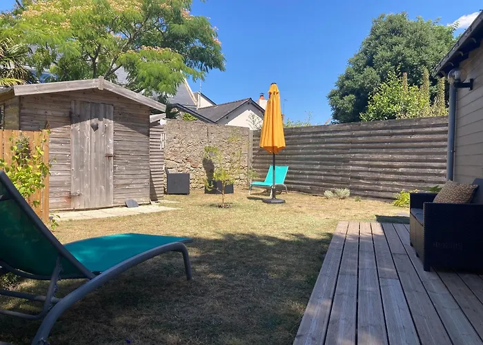 Charmante Maison Rénovée Au Calme Avec Jardin Privatif, à 500m Des Plages Et Proche Commerces - Fr-1-306-1082 Batz-sur-Mer